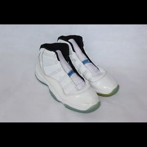 Jordan 11 Legend Blue Size 7